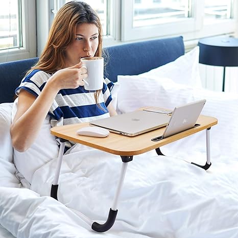 Preklopni stol za prijenosno računalo ili tablet, s potporom