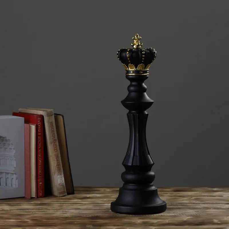Set 3 Ukrasne Figurice Šah - Kralj, Kraljica, Jahač od Smole