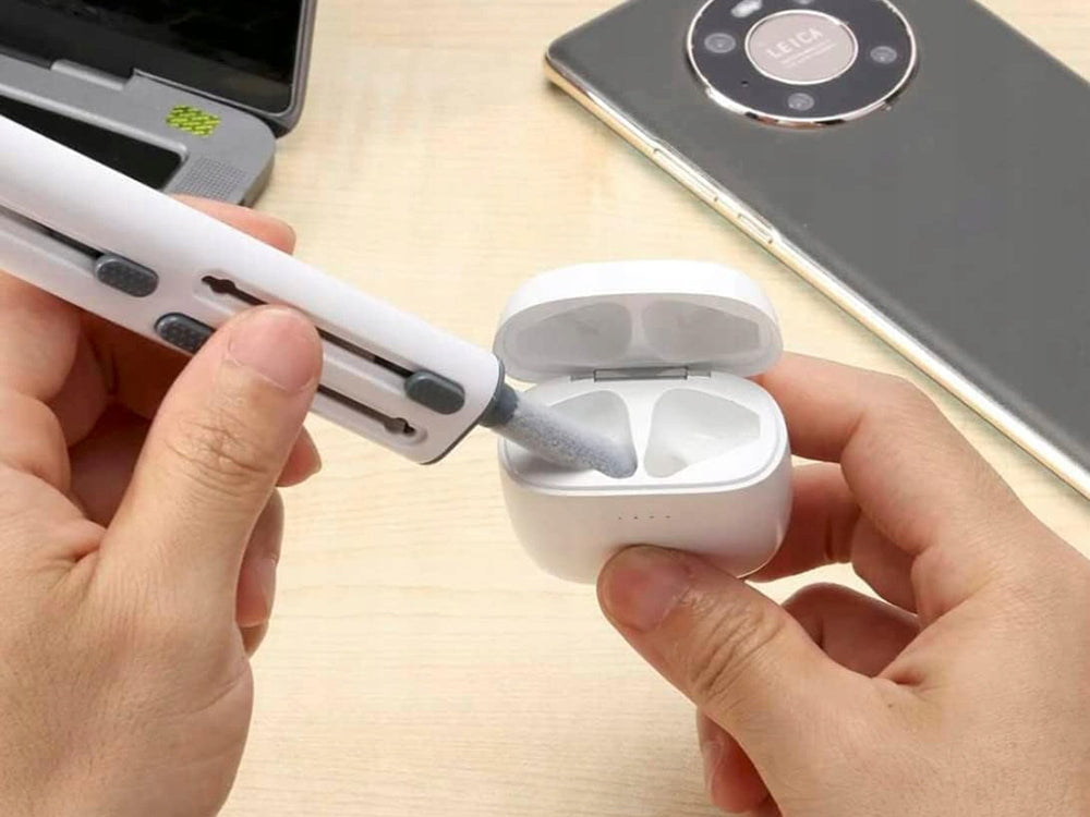 Set za čišćenje 3 u 1 za slušalice, AirPods, telefon i tipkovnicu