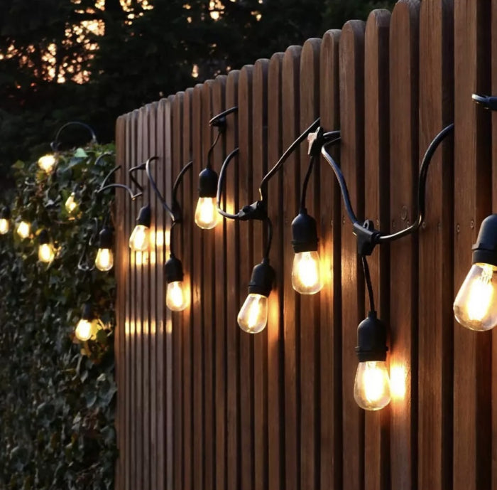 Svjetleći vijenac 10 metara sa 10 LED žarulja i solarnim panelom